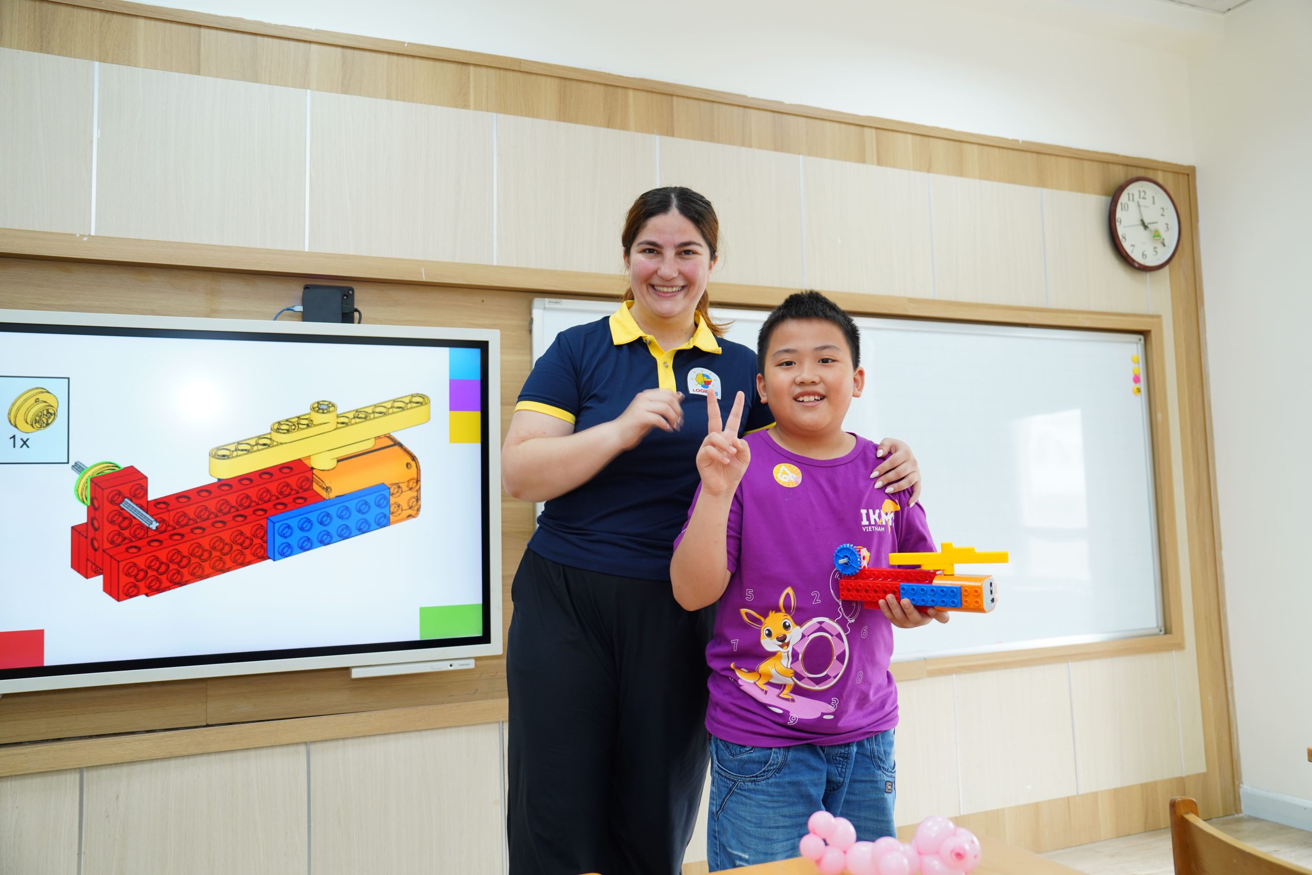 Khai trương Logic Lab Nguyễn Văn Cừ