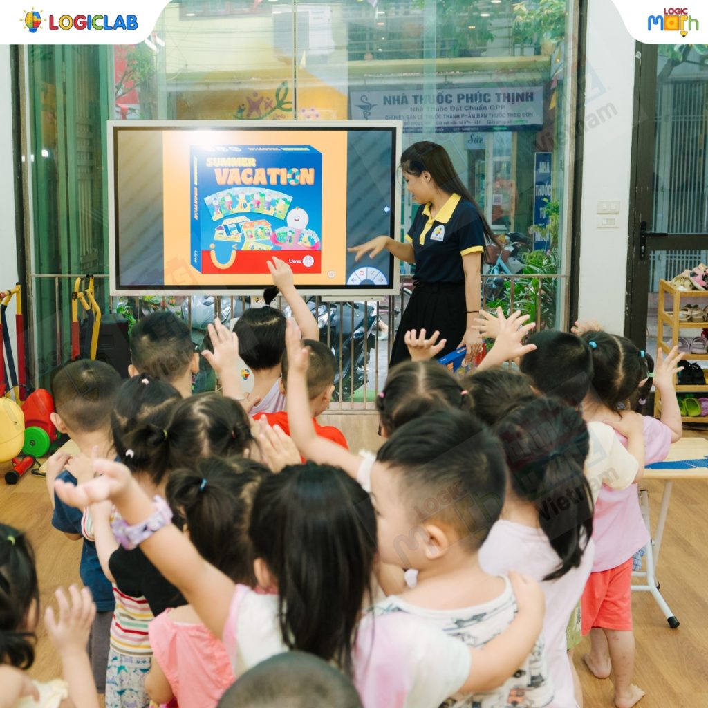 Học qua hoạt động "chơi có chủ đích" theo lộ trình của LogicLab