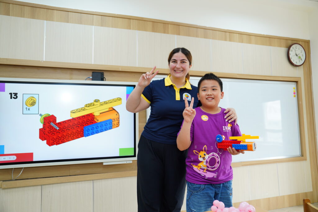 Điểm nổi bật của Bricks 4 Kidz®