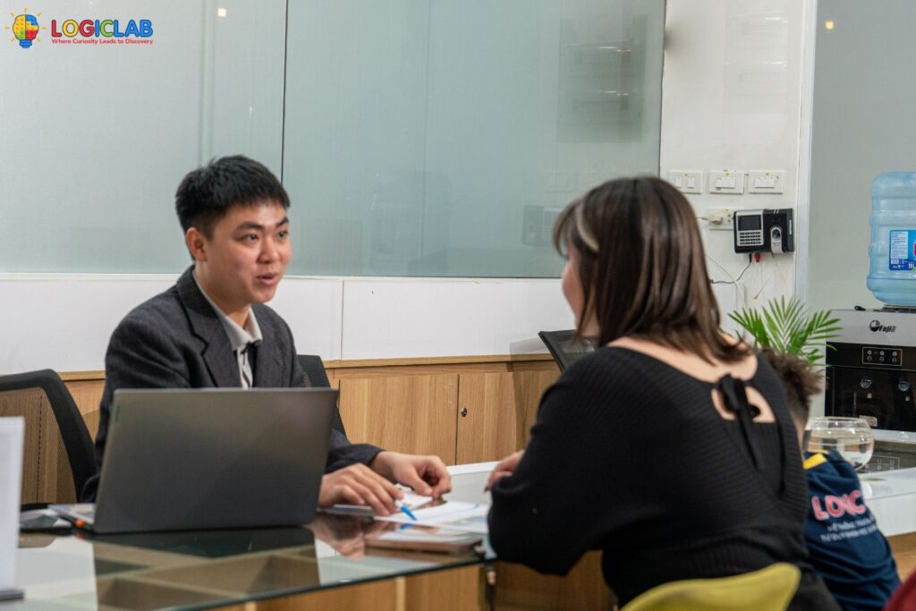 LogicLab đồng hành trong hành trình phát triển tư duy cho con