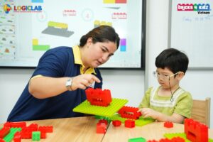 Lợi ích của STEAM LEGO với trẻ em