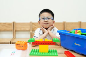 Bộ dụng cụ STEAM LEGO của Bricks 4 Kidz® tại Logic Lab