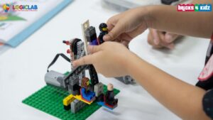 Ví dụ chủ đề & sản phẩm học tập trong STEAM tiểu học