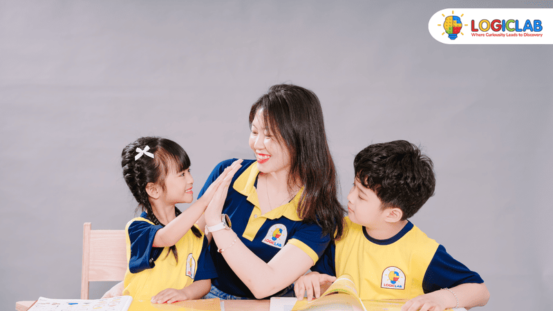 Môi trường học vui vẻ, không áp lực giúp con tăng hứng thú với môn Toán