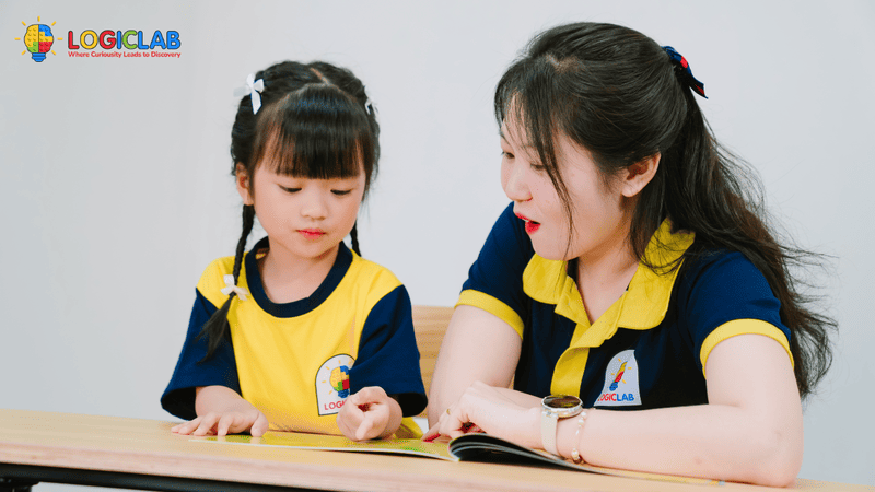 Phân tích và phản biện vấn đề giúp trẻ xem xét vấn đề từ nhiều góc độ, từ đó lựa chọn được phương án xử lý tốt nhất