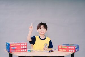 Để học toán tư duy hiệu quả trẻ cần tự suy nghĩ và hiểu mối quan hệ bài tập nhờ sự hướng dẫn của giáo viên.