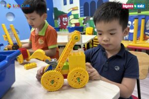 Phương pháp học qua trải nghiệm – “lắp ráp, thử nghiệm, rút quy luật”