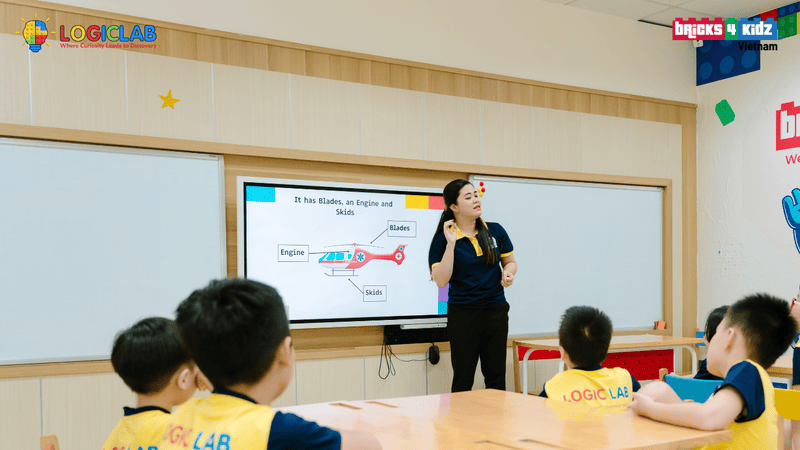 Học STEAM khuyến khích trẻ chủ động nghĩ ý tưởng và hoàn thiện thành phẩm