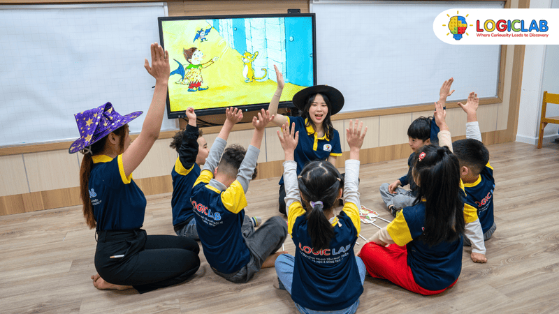 Học qua trò chơi giúp trẻ tiếp thu kiến thức tốt hơn so với việc nghe-chép truyền thống