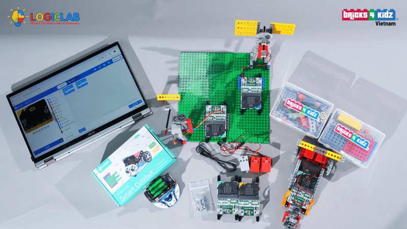 Sự kết hợp của Toán - Công nghệ - Robotics giúp con điều khiển mô hình lắp ráp bằng ngôn ngữ lập trình cơ bản